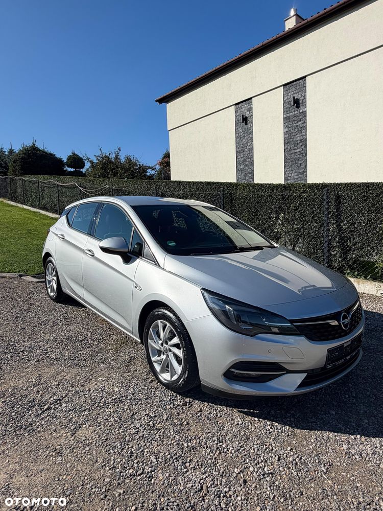 Opel Astra 2020 photo 2