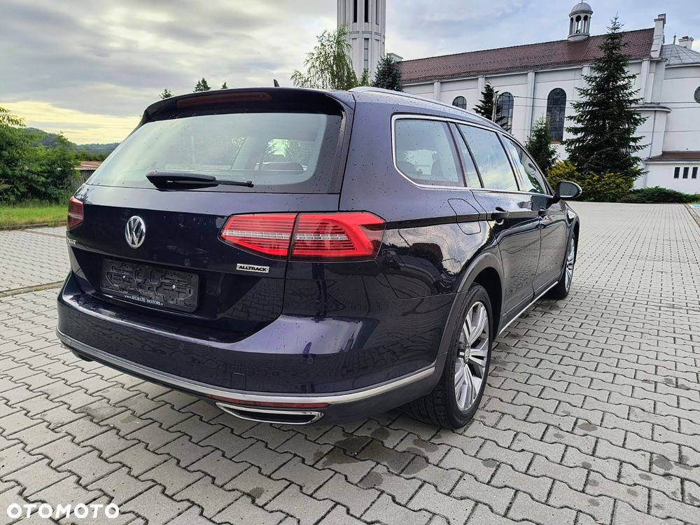 Volkswagen Passat - 17