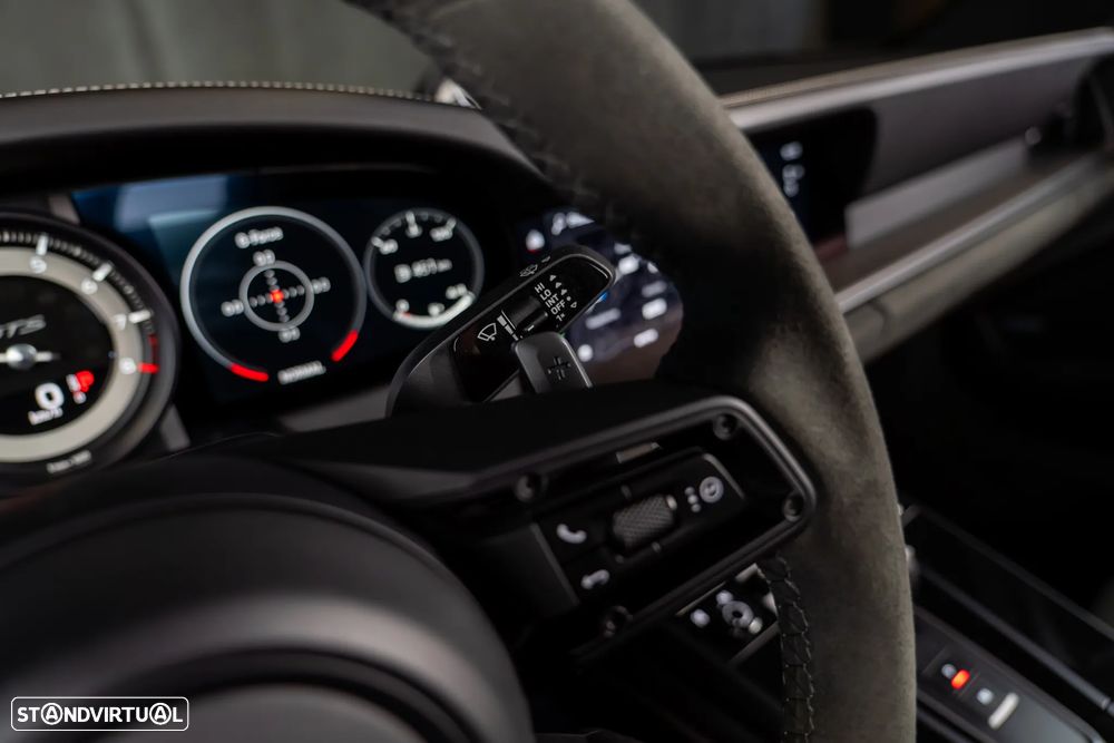 Porsche 911 (992) Carrera Cabrio 4 GTS PDK - 19
