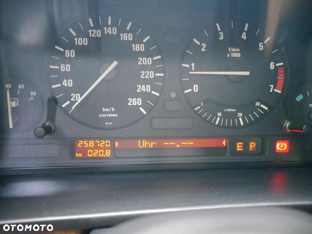 BMW Seria 7 - 21