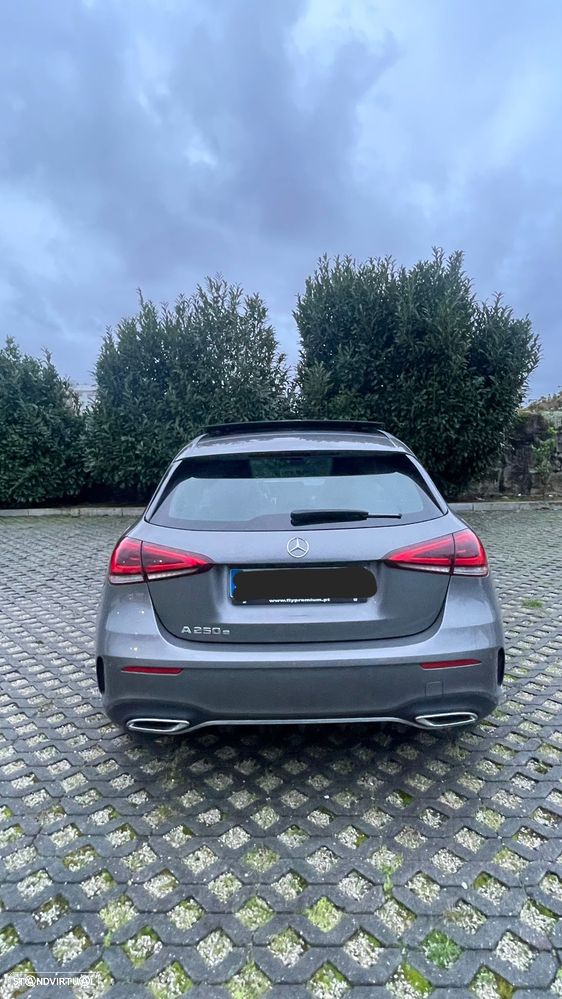 Mercedes-Benz A 250 e AMG Line - 3