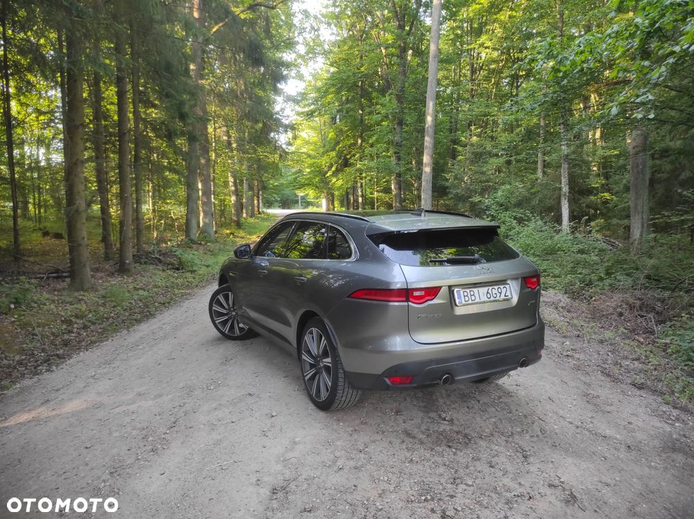 Jaguar F-Pace 30t AWD Prestige - 7
