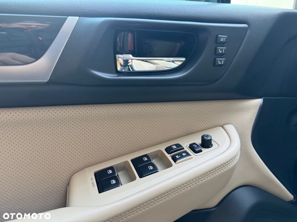 Subaru Outback 2.5i Exclusive - 18