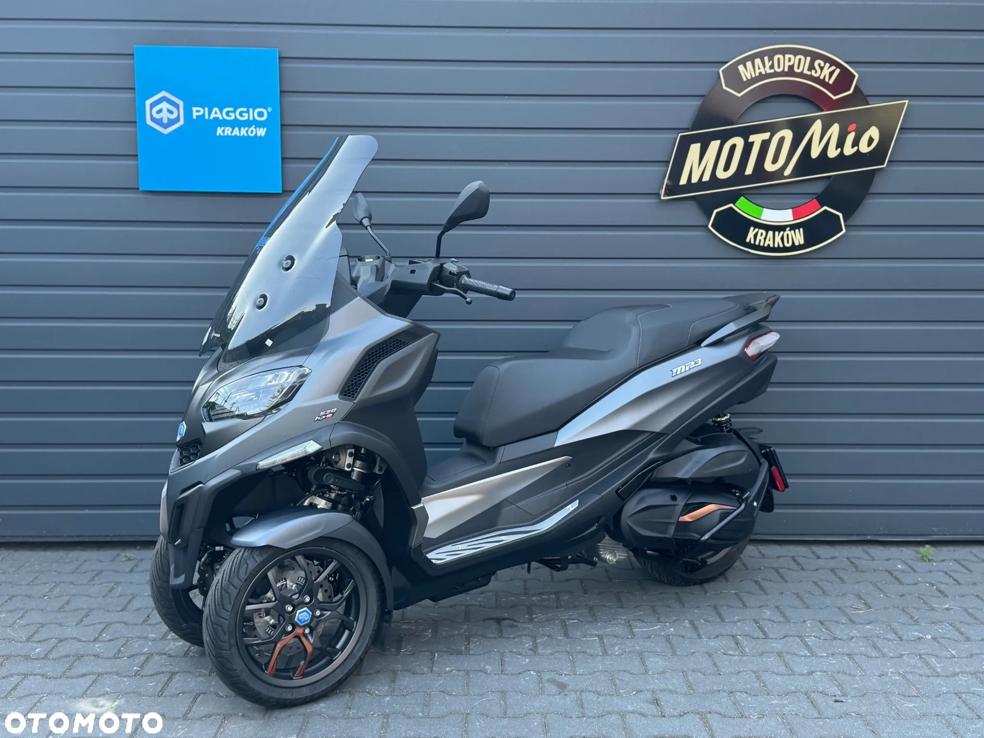 Piaggio MP-3 - 8