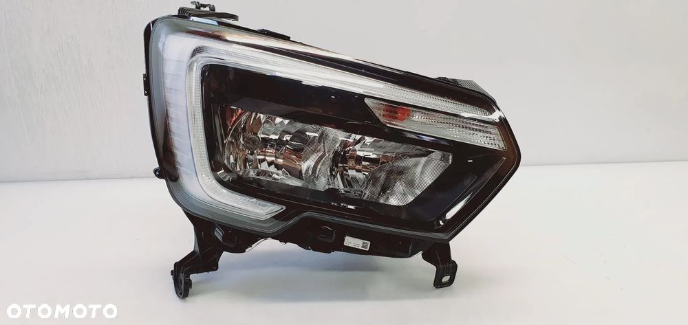 RENAULT MASTER 4 IV LIFT LAMPA PRZÓD PRAWA 260105567R ORYGINAŁ EUROPA - 1