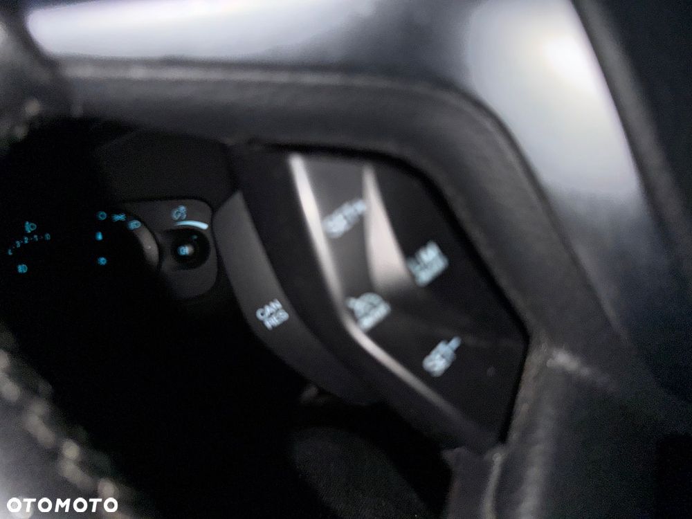 Ford Kuga 1.5 EcoBoost 2x4 Trend - 15