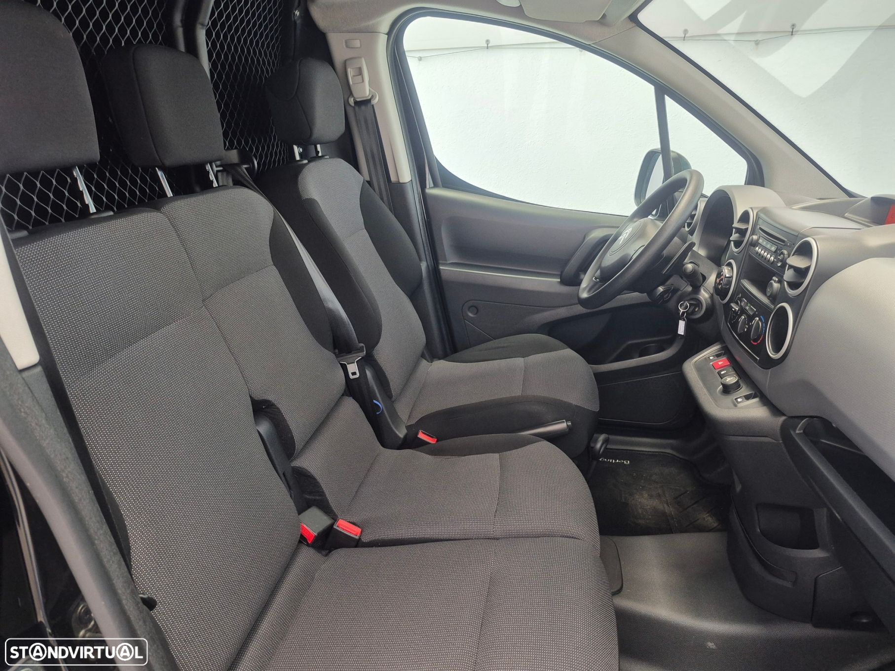 Citroën Berlingo 1.6 BlueHDi Feel ETG6 - 17