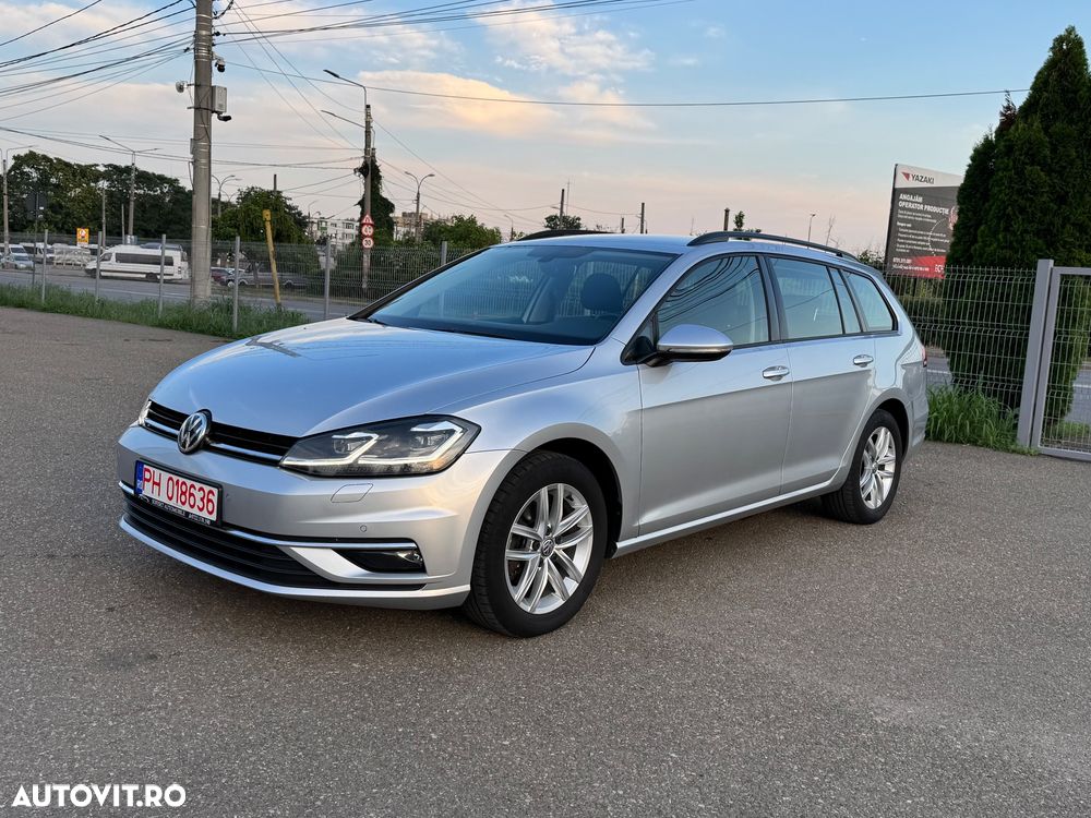 Volkswagen Golf 2.0 TDI SCR DSG Comfortline - 9