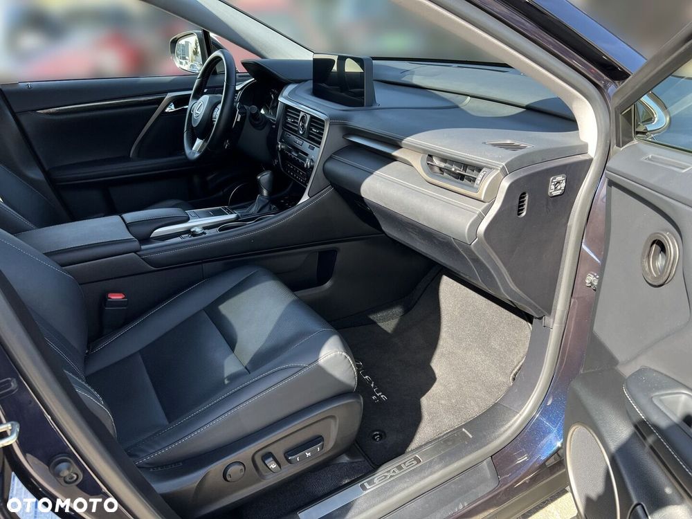 Lexus RX - 23