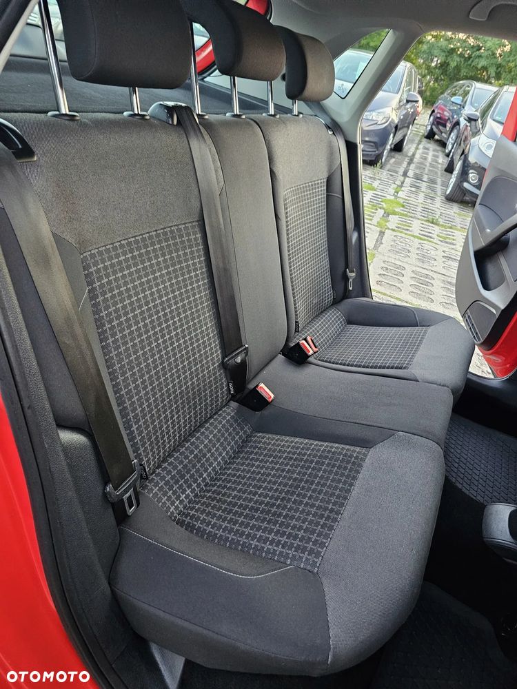 Volkswagen Polo - 25
