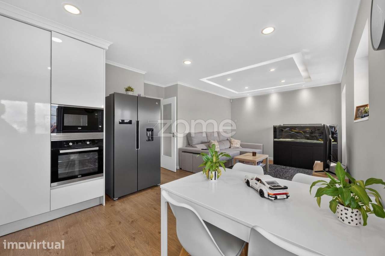 Apartamento T2, totalmente remodelado - Grande imagem: 4/39