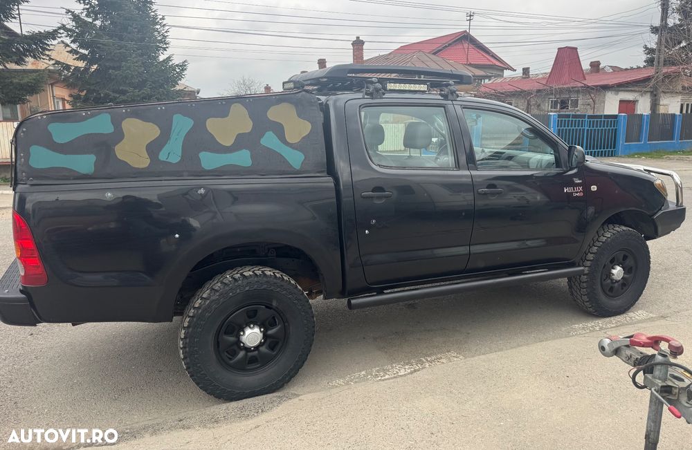 Toyota Hilux - 7