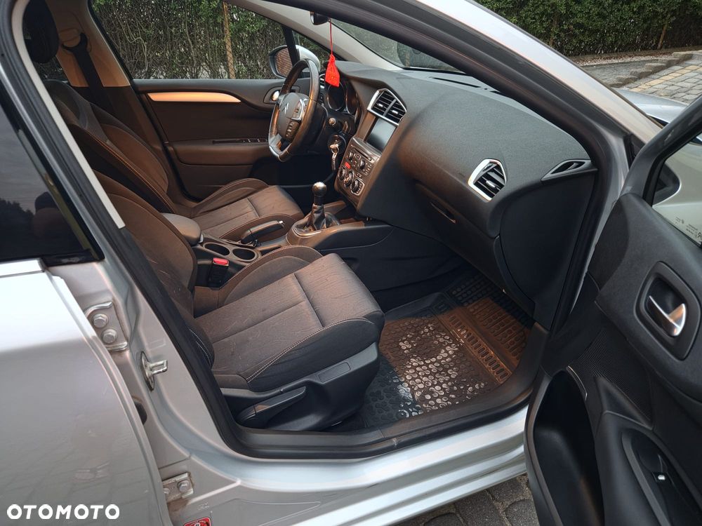 Citroën C4 1.6 HDi Attraction - 9
