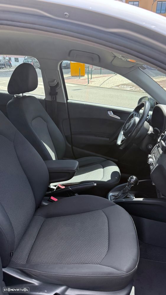 Audi A1 Sportback 1.4 TFSI Advance S-Tronic - 6