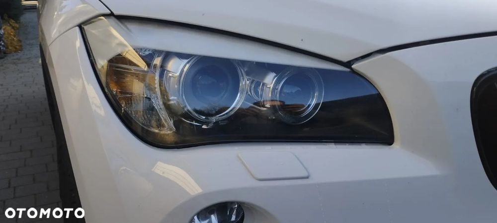 BMW X1 xDrive18d - 11