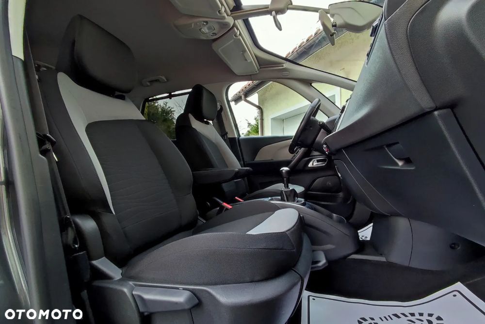 Citroën C4 Picasso THP 155 Exclusive - 19