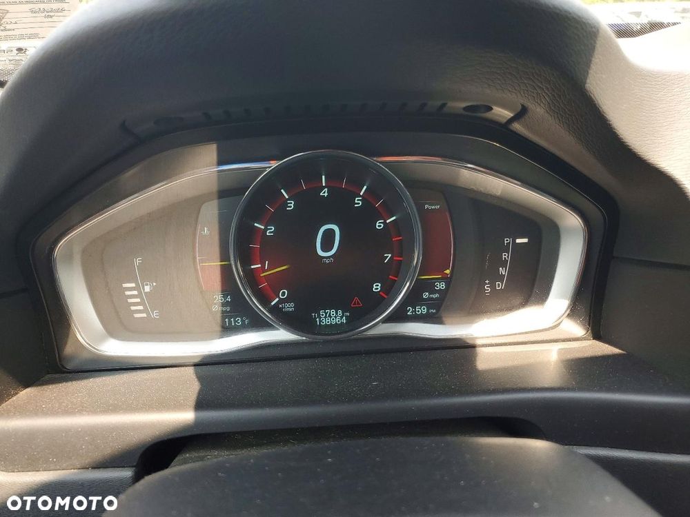 Volvo XC 70 - 10