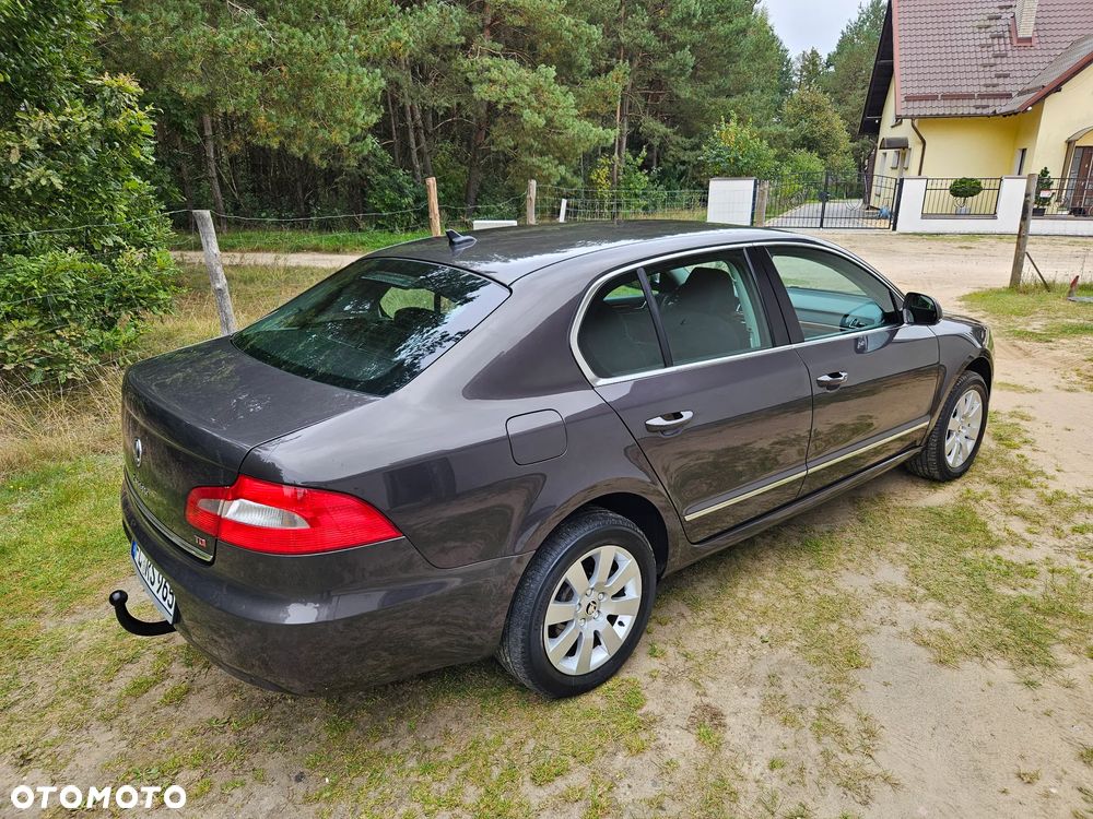 Skoda Superb 2.0 TDI 4x4 Elegance - 14