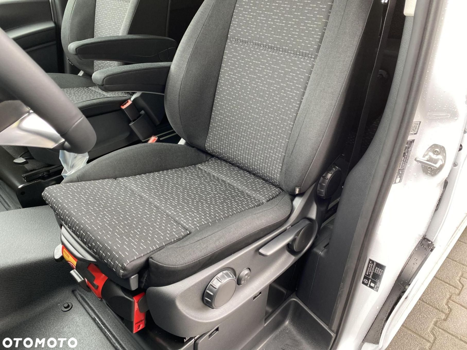 Mercedes-Benz Vito - 11