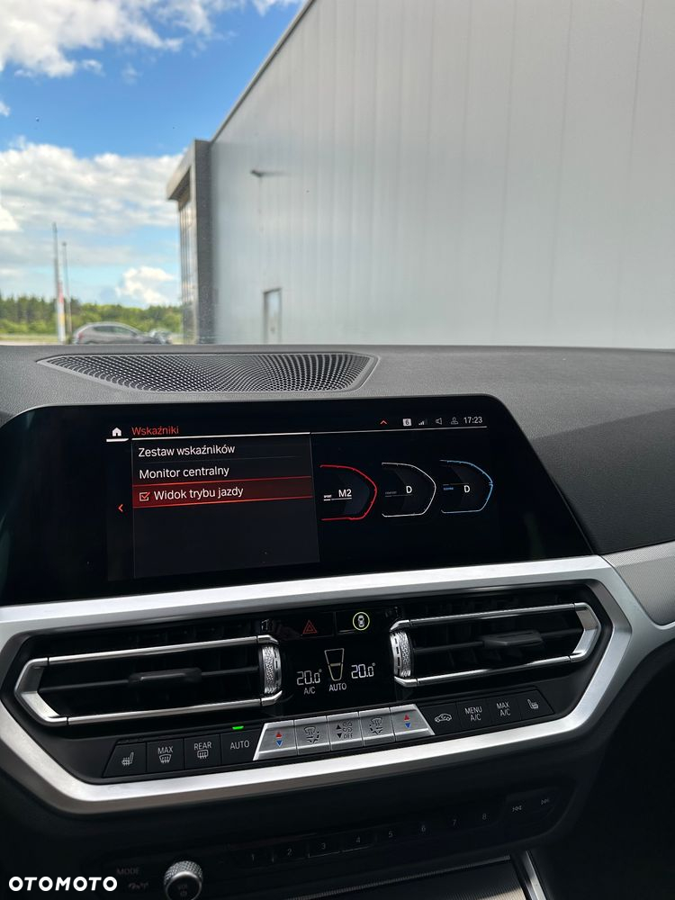 BMW Seria 3 320d Touring M Sport - 22