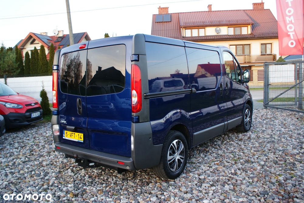 Opel Vivaro - 16