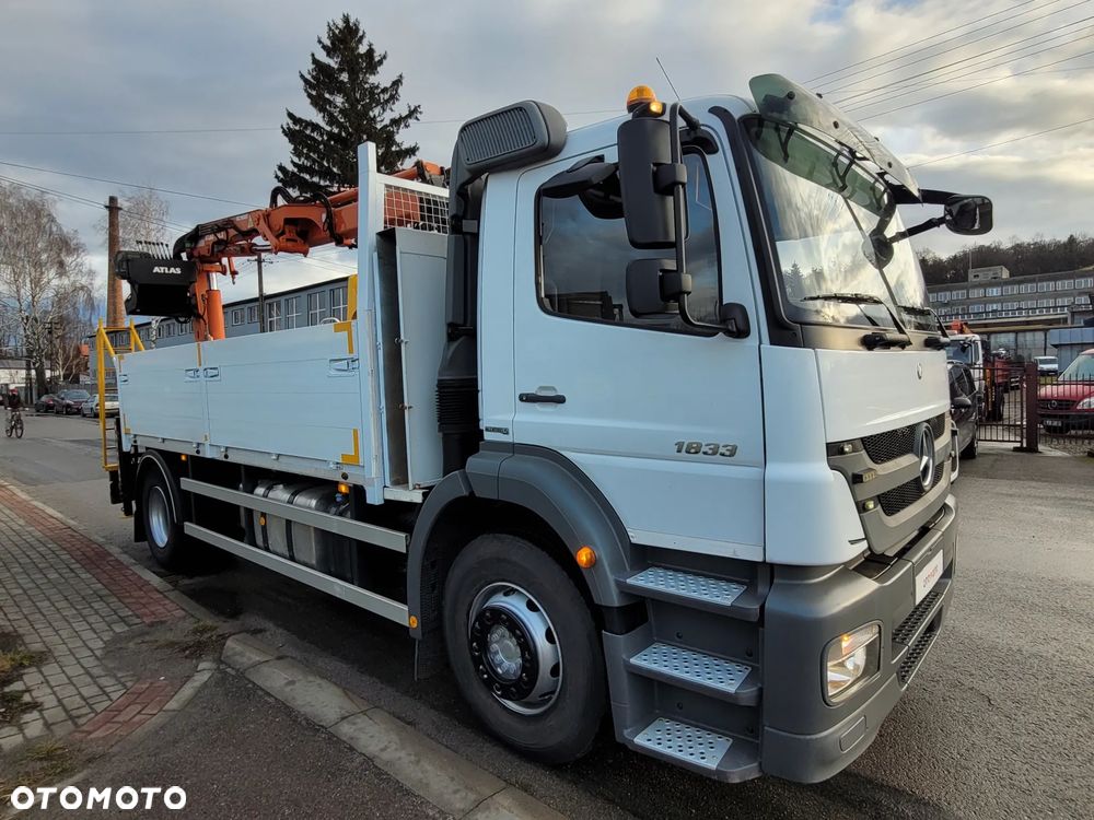 Mercedes-Benz AXOR 1833 330KM // HDS ŻURAW DŹWIG // KRÓTKI ROZSTAW // WYSOKA BURTA // MOŻLIWA WYWROTKA KIPER - 13