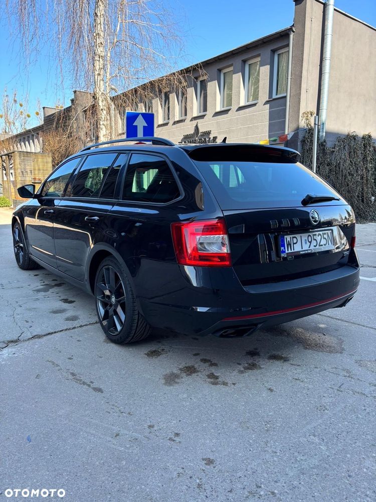 Skoda Octavia 2.0 TDI DSG RS - 10