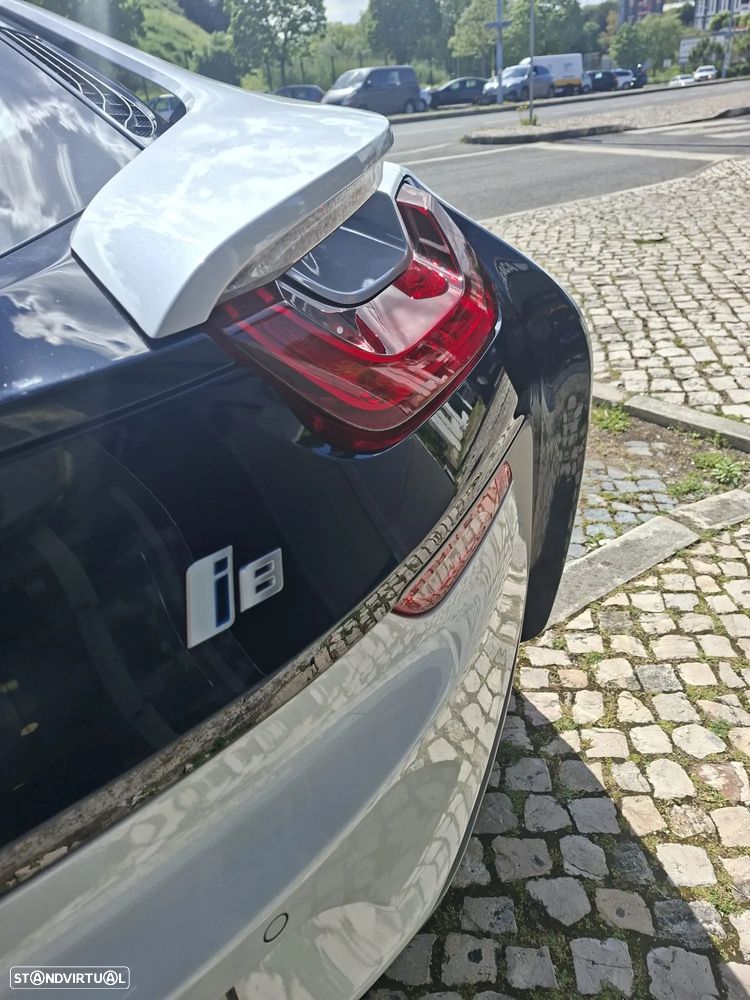 BMW i8 Pure Impulse - 8