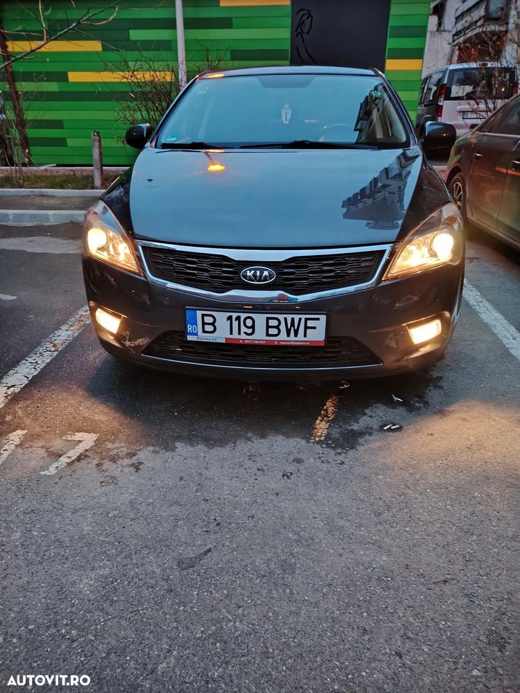Kia Ceed 1.4 CVVT Vision - 1