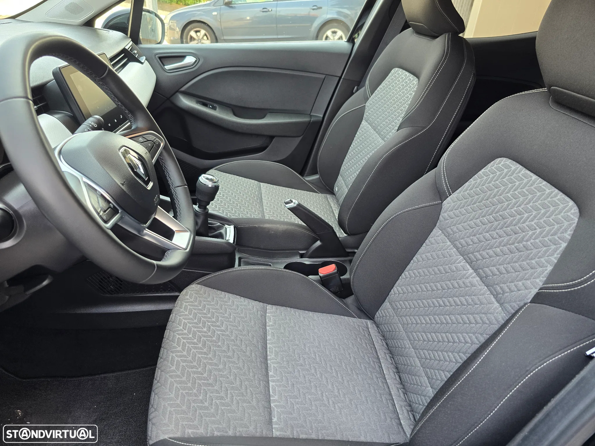 Renault Clio 1.5 Blue dCi Evolution - 10