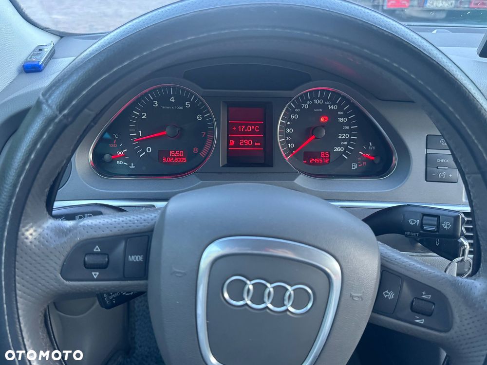 Audi A6 Limousine 2.4 - 13