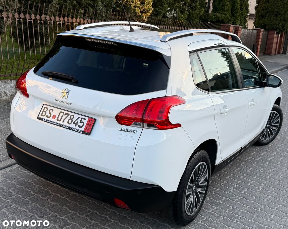 Peugeot 2008 PureTech 82 Allure - 2