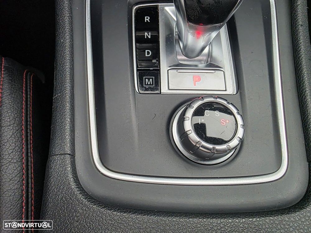 Mercedes-Benz CLA 45 AMG 4Matic 7G-DCT - 26