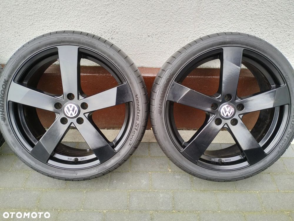235 35 19 / Seat Leon VW Golf Caddy Touran Passat Skoda Octavia / 5x112 POLECAM / 5G0 / 5H0 - 3