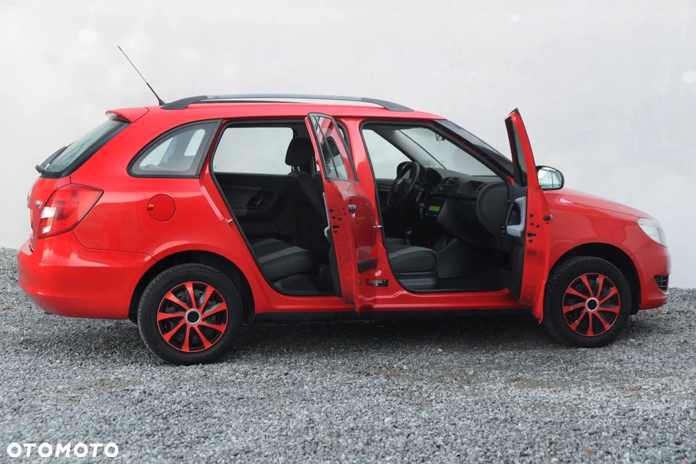 Skoda Fabia - 25