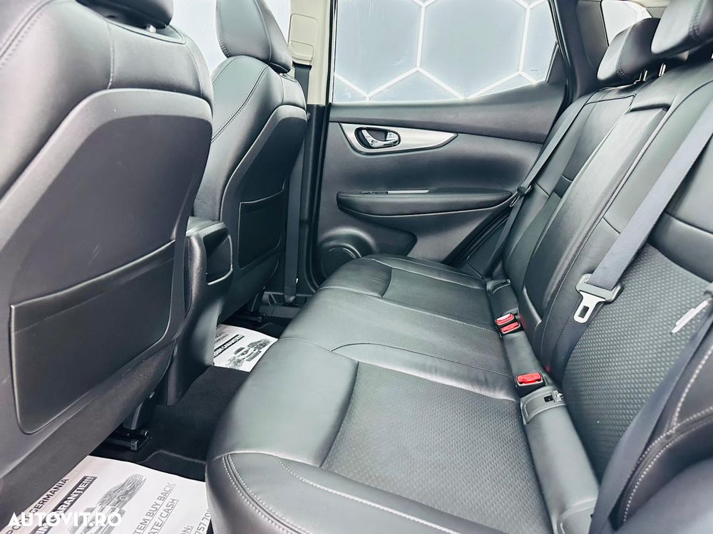 Nissan Qashqai 1.2 DIG-T TEKNA - 15