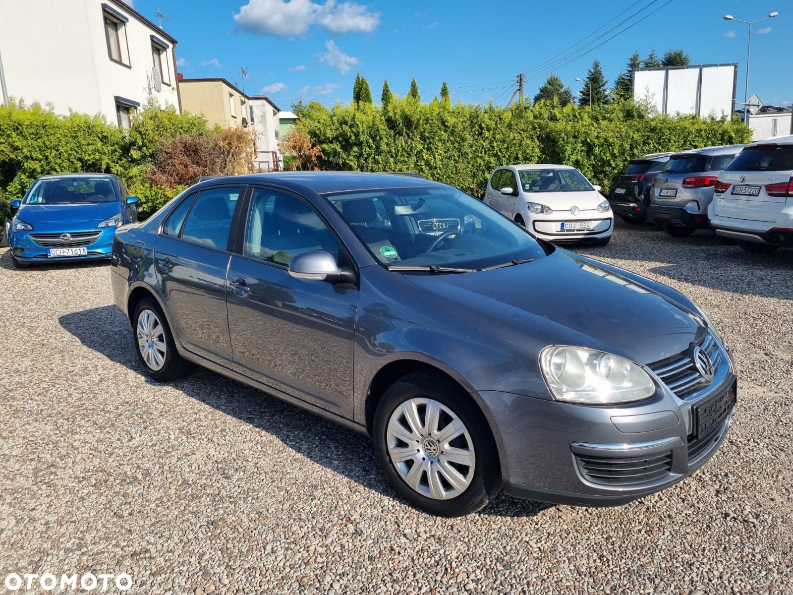 Volkswagen Jetta - 4
