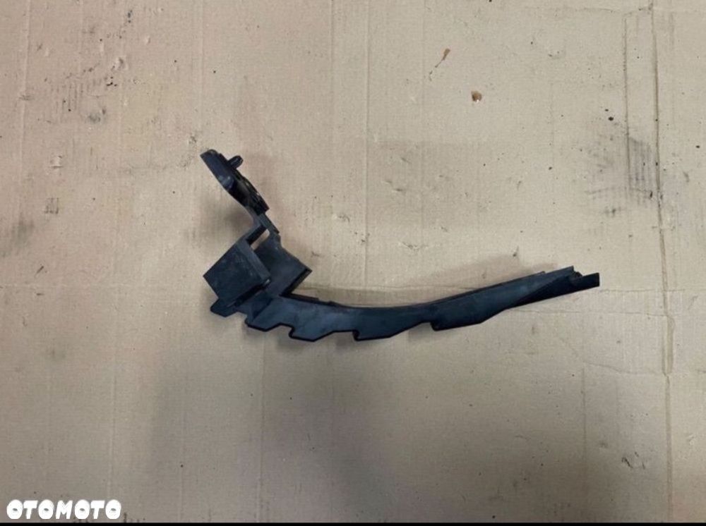 Ślizg zderzaka tył Jaguar f-pace x761 - 2