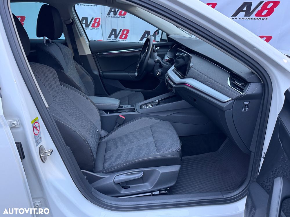 Skoda Octavia 2.0 TDI DSG Style - 28