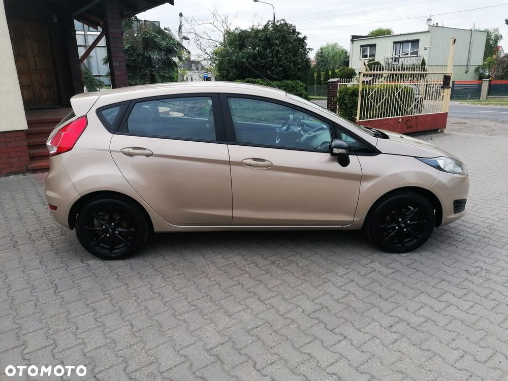 Ford Fiesta - 8