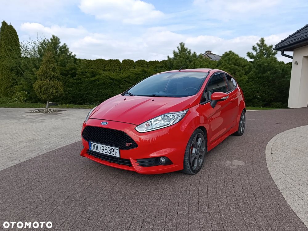 Ford Fiesta 1.6 EcoBoost ST - 2