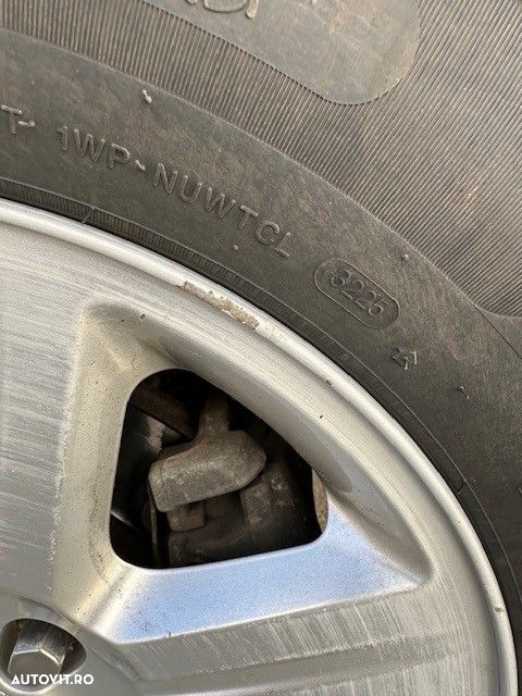 Land Rover Freelander 2 2.2L SD4 - 8