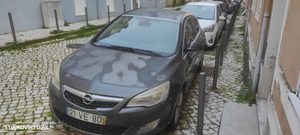 Opel Astra 1.7 CDTI DPF Cosmo - 4