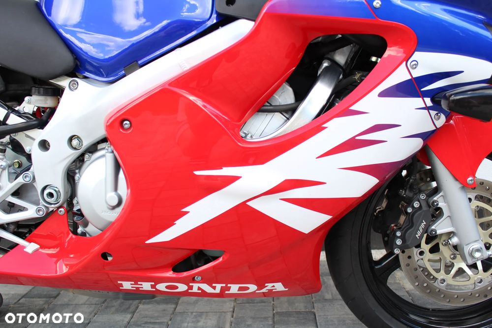 Honda CBR - 24