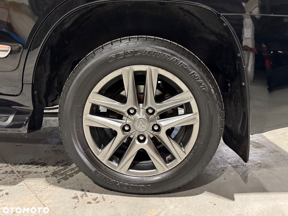 Lexus LX 570 - 23