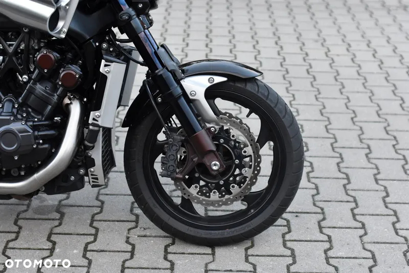 Yamaha V-MAX - 7