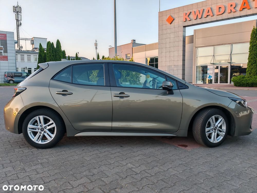 Toyota Corolla - 4