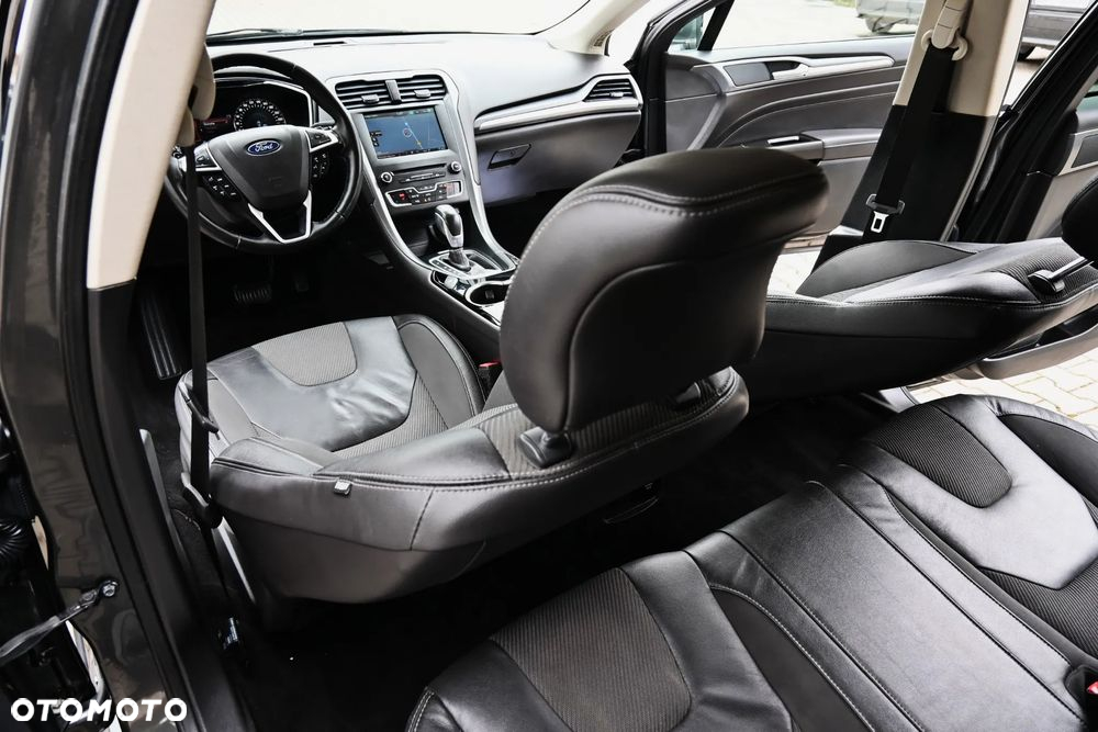 Ford Mondeo Turnier 2.0 TDCi Start-Stopp PowerShift-Aut Titanium - 38