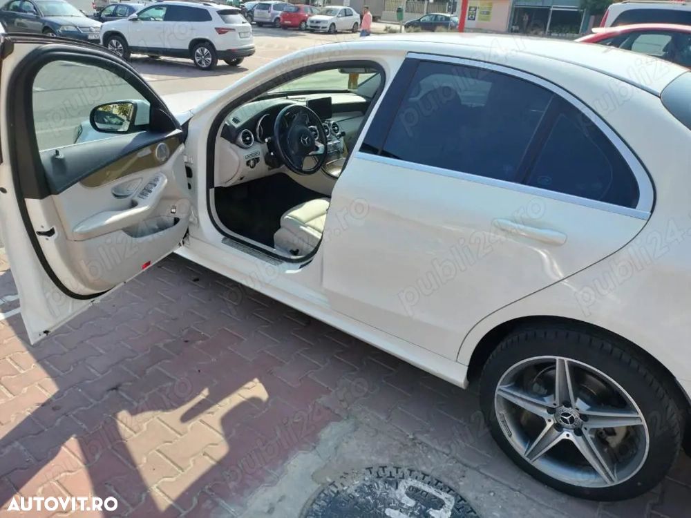 Mercedes-Benz C 220 d 4Matic 9G-TRONIC AMG Line - 5
