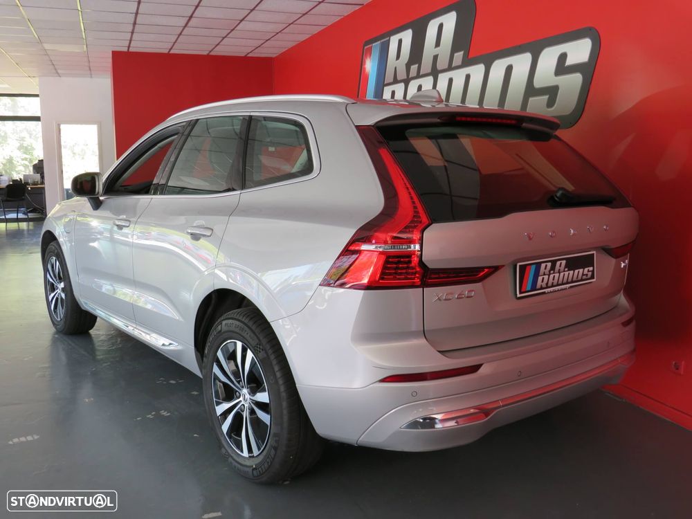 Volvo XC 60 2.0 T6 PHEV Core AWD - 8